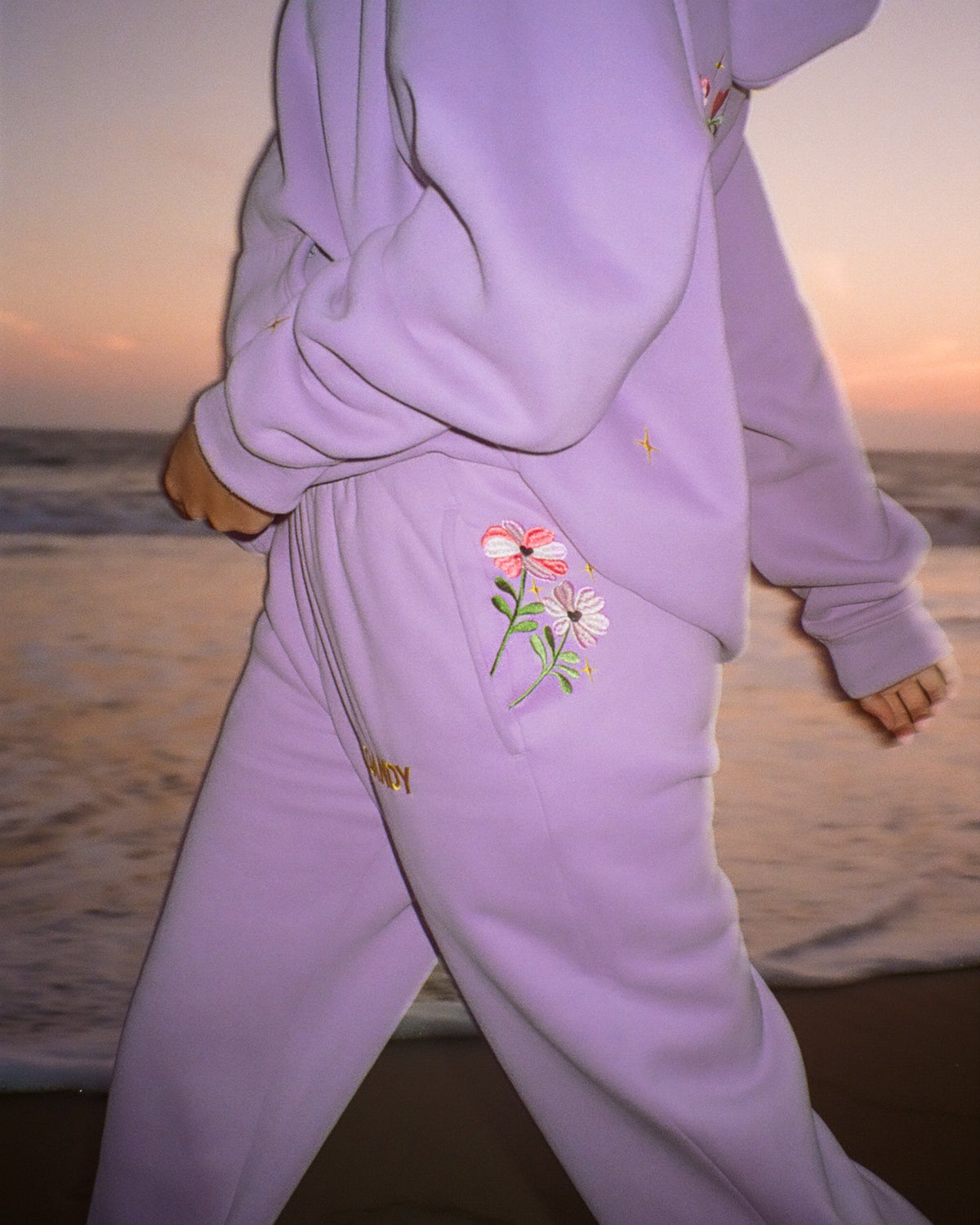 Gift Giving Sweatpants in Lavender